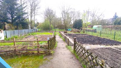 RUHIGES BAUGRUNDSTÜCK + KAPITALANLAGE 6,2% 5 zimmer