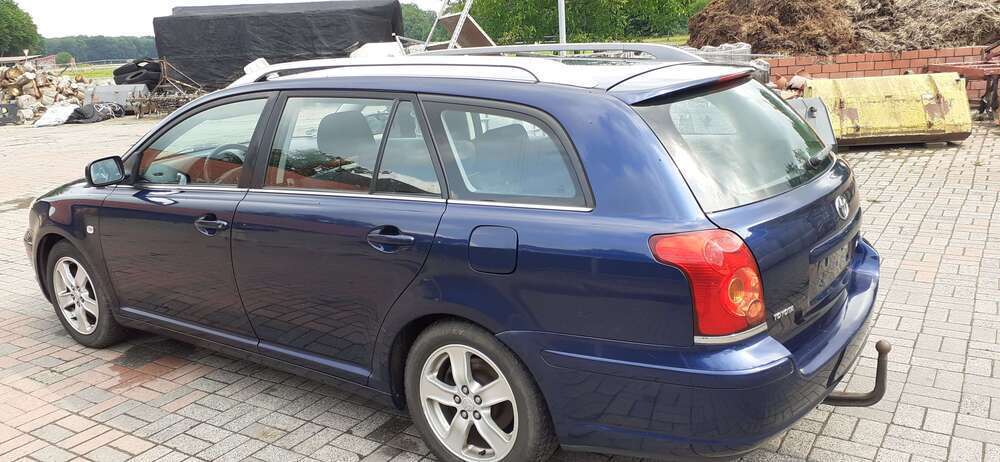 Avensis