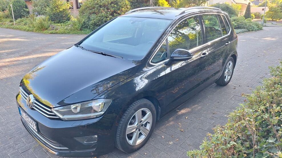 VW Golf Sportsvan 132.000 km 8.950 € Halle 33790