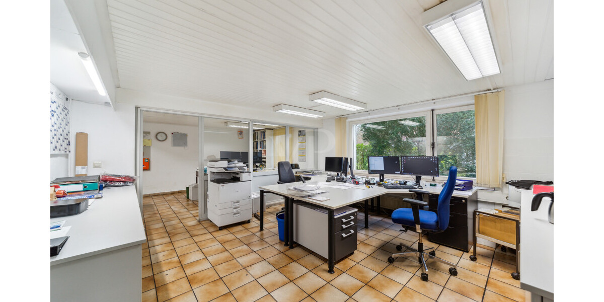 Funktionaler Gewerbekomplex in zentraler Lage - ideale Investitionsoption. zimmer