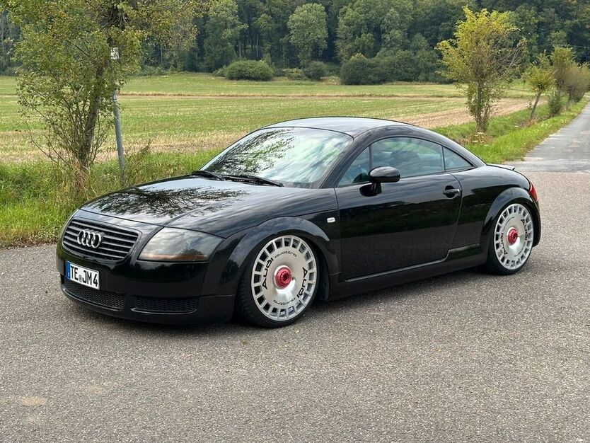 TT