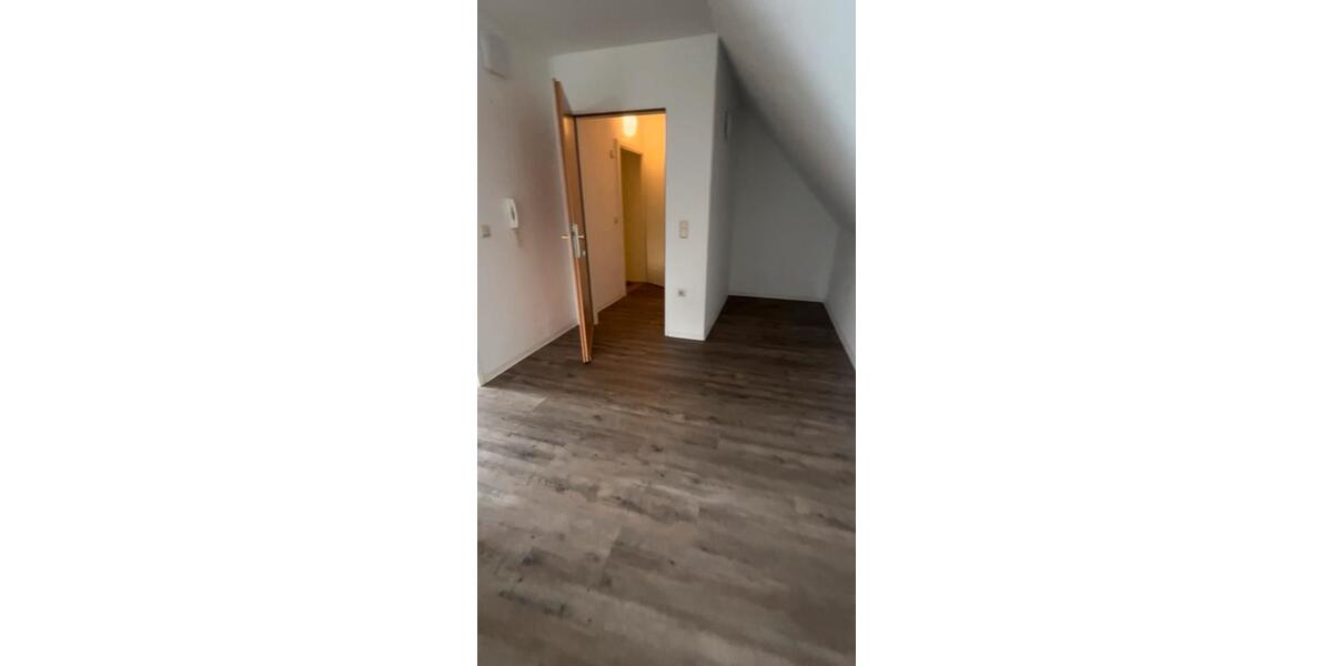 Dachgeschoßwohnung Osnabrück Hellern - 1 Zimmer, 28 m&sup2;, 500&euro; | Angebot:26676487