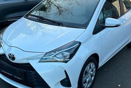 Toyota Yaris 131.000 km 10.280 &euro; Versmold 33775