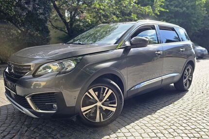 Peugeot 5008 100.000 km 13.990 &euro; Borgholzhausen 33829