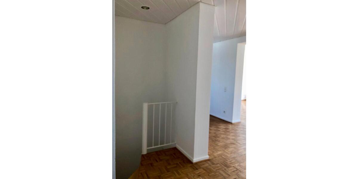 Einfamilienhaus Osnabrück - 3 Zimmer, 140 m&sup2;, 1.300&euro; | Angebot:26446975