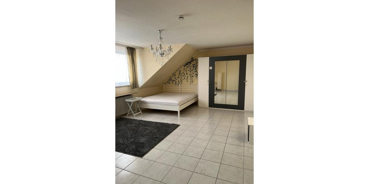 Dachgeschoßwohnung Osnabrück Wüste - 4 Zimmer, 23 m&sup2;, 320&euro; | Angebot:24712142