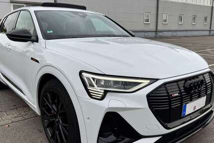 Audi e-tron 45.720 km 37.490 € Osnabrück 49084