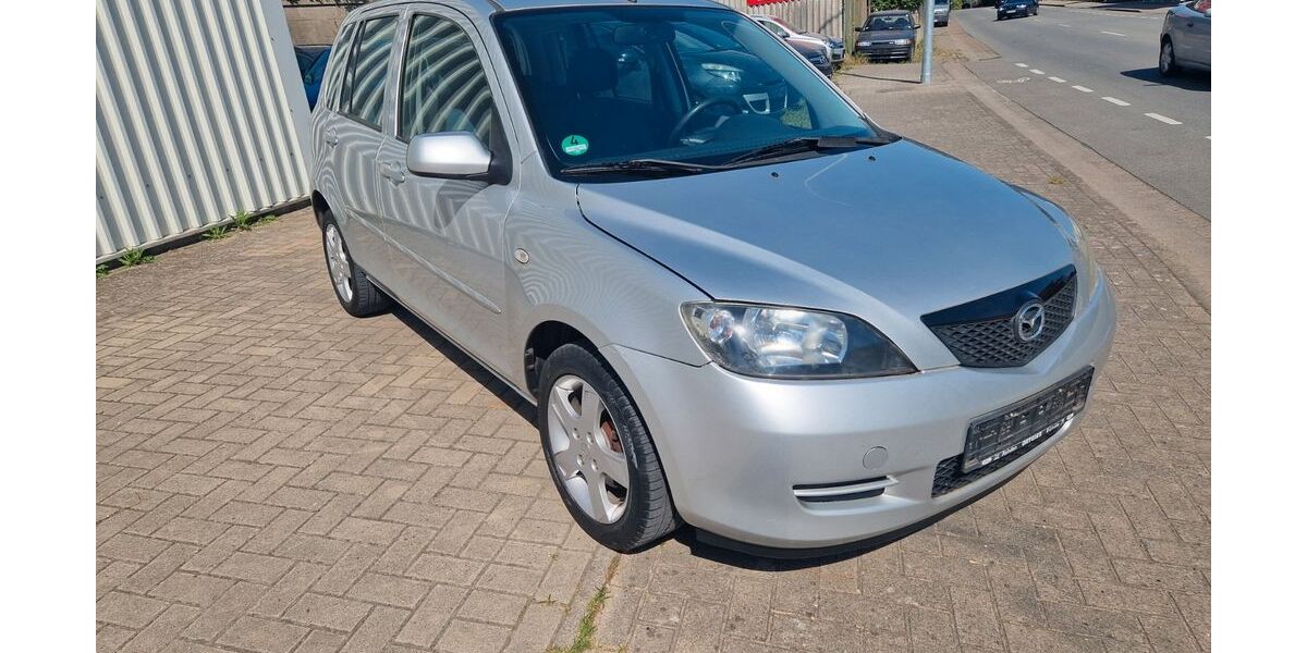 Mazda 2 174.000 km 2.449 &euro; Melle 49324