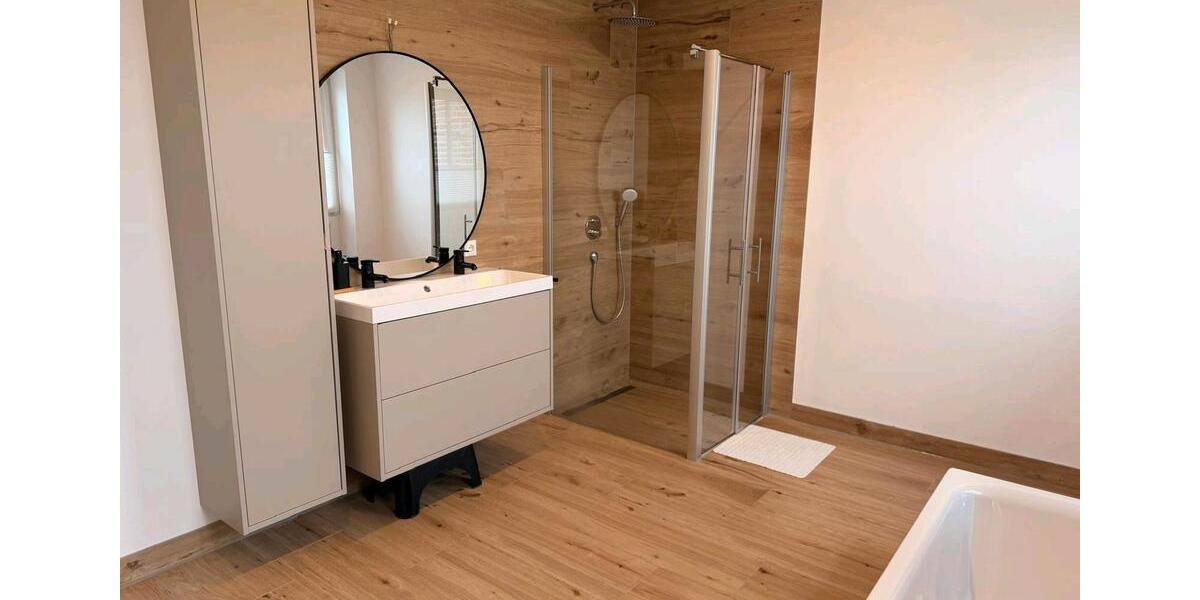 Etagenwohnung Ostercappeln - 5 Zimmer, 135 m&sup2;, 1.100&euro; | Angebot:24942208