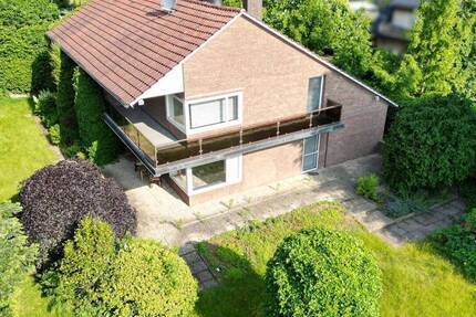 Einfamilienhaus Mit Charakter - Idyllisch Wohnen In Mettingen
