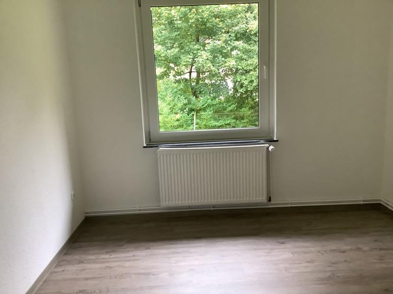 Tolle, kleine 4-Zimmer-Wohnung an der Sutthauser Str. zimmer