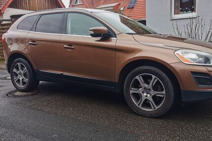 Volvo XC60 243.000 km 8.400 &euro; Hagen a. T. W. 49170