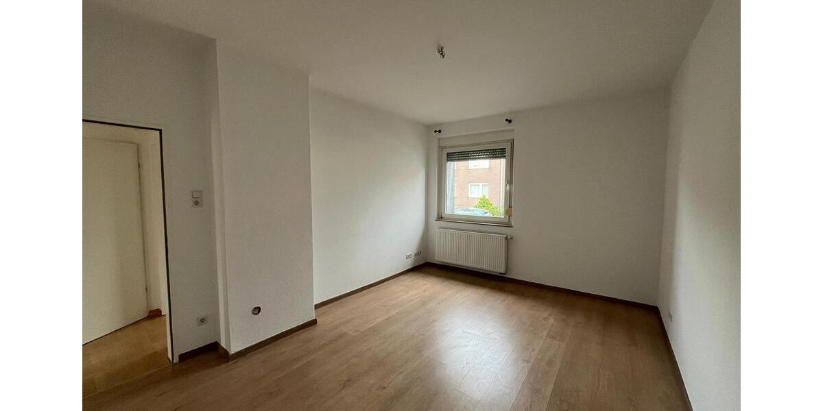 Erdgeschoßwohnung Osnabrück Gretesch - 3 Zimmer, 77 m&sup2;, 975&euro; | Angebot:26151107
