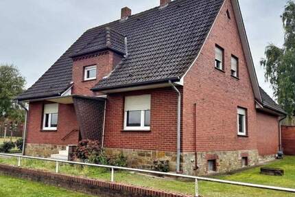 Haus Bramsche Hesepe - 7 Zimmer, 200 m&sup2;, 320.000&euro; | Angebot:25699541