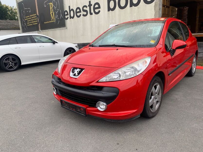 Peugeot 207 180.637 km 1.200 € Belm 49191