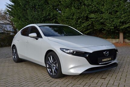 Mazda 3 2.382 km 27.450 &euro; Damme 49401