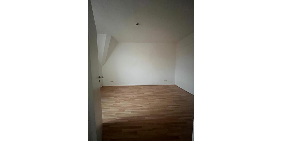 Dachgeschoßwohnung Osnabrück Wüste - 3.5 Zimmer, 100 m&sup2;, 900&euro; | Angebot:24848865