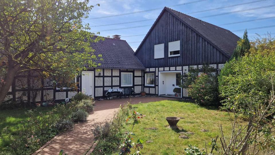 großes Einfamilienhaus mit Garten zu vermieten