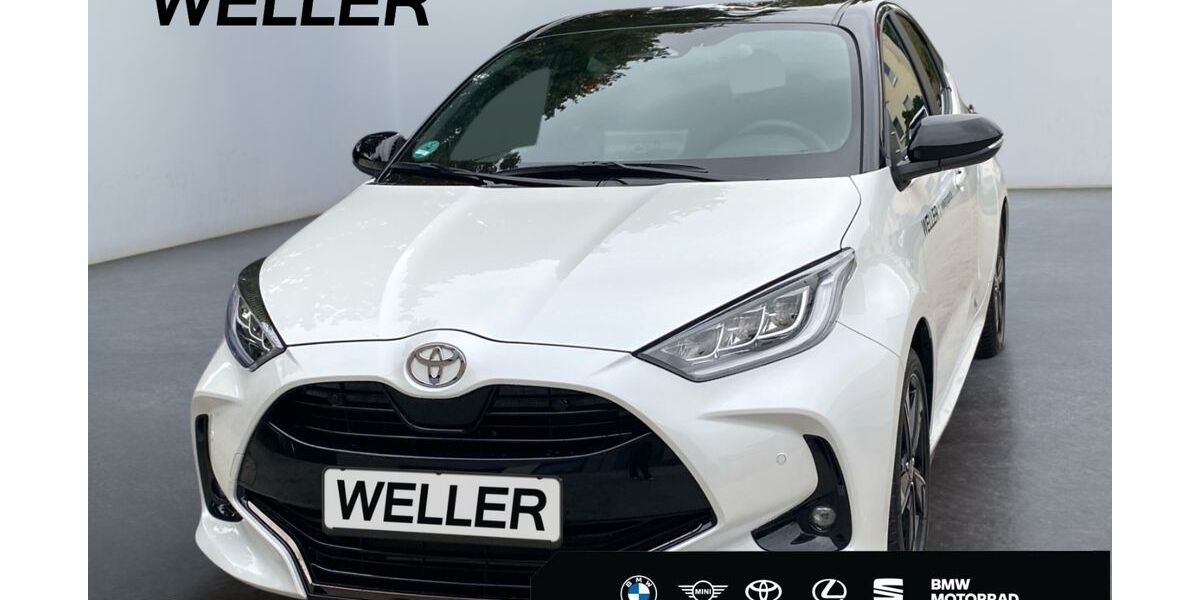 Toyota Yaris 2.511 km 31.980 &euro; Osnabrück 49090