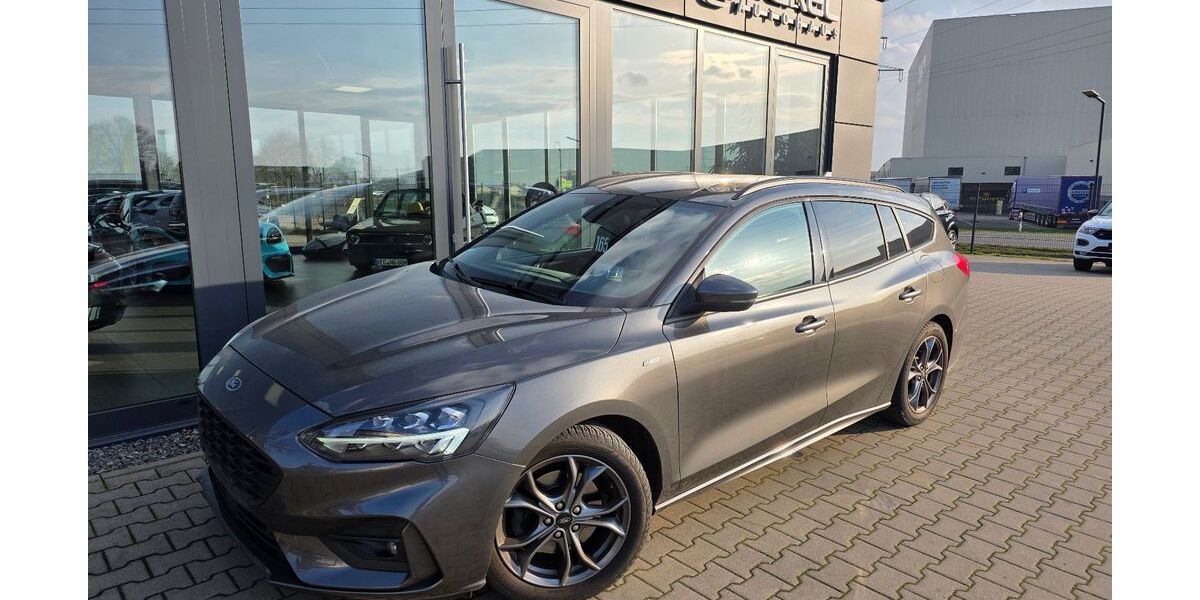 Ford Focus 68.000 km 15.999 &euro; Damme 49401