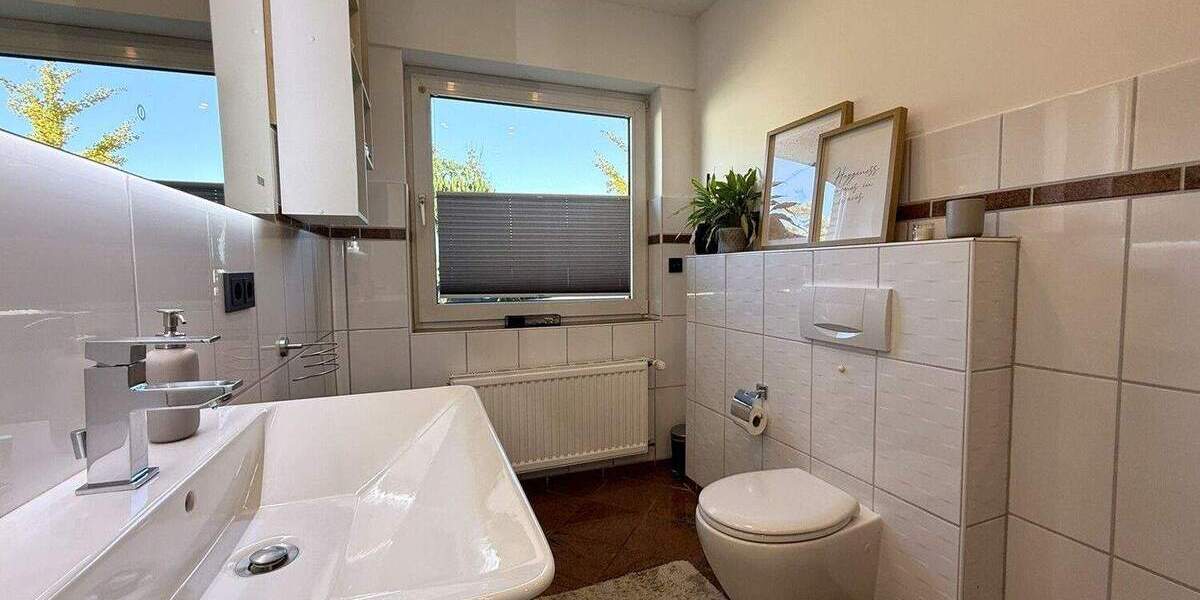 Mehrfamilienhaus, Wohnhaus Lotte Halen - 8 Zimmer, 193 m&sup2;, 495.000&euro; | Angebot:25673352