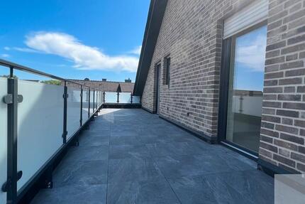 Penthouse-Wohnung mit Dachterrasse und Fahrstuhl 2 zimmer