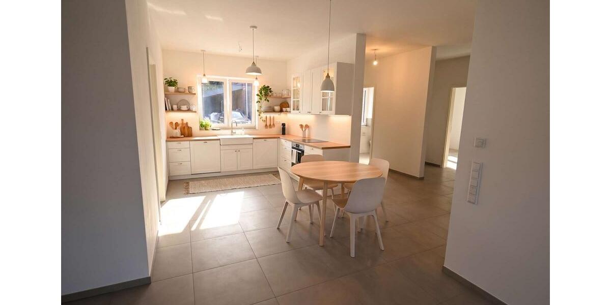 Bungalow Ostercappeln - 4 Zimmer, 131 m&sup2;, 1.380&euro; | Angebot:26537182
