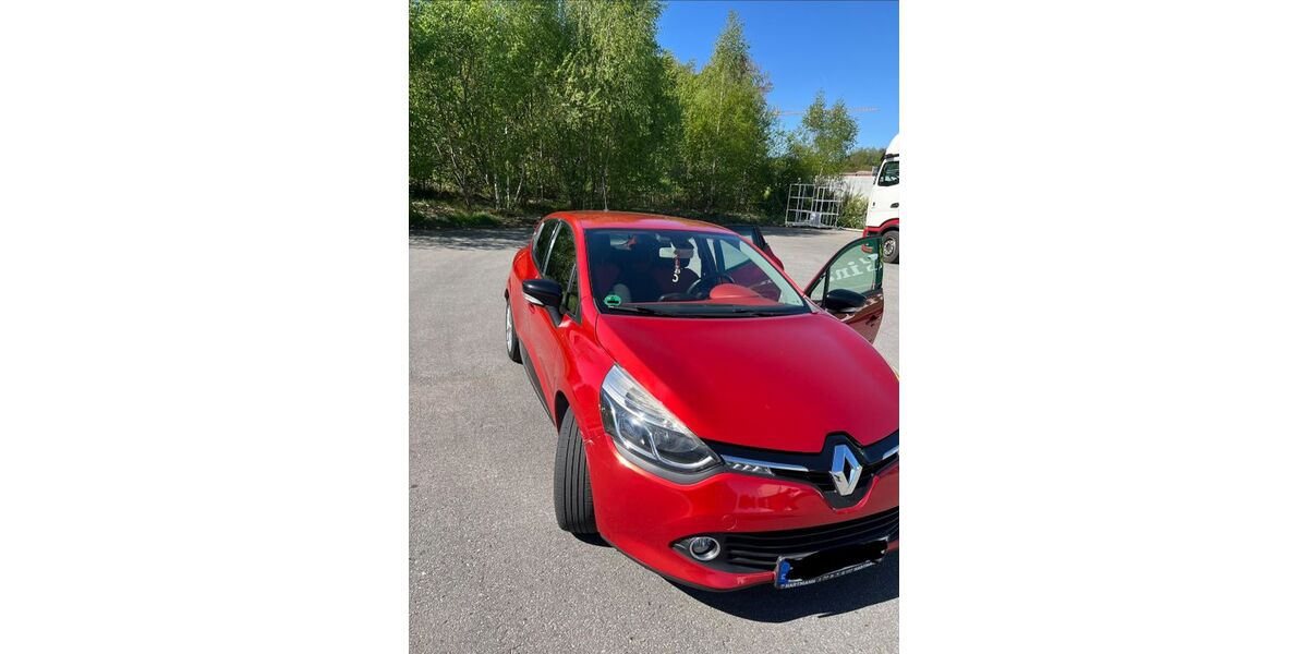 Renault Clio 122.300 km 4.900 &euro; Ibbenbüren 49479