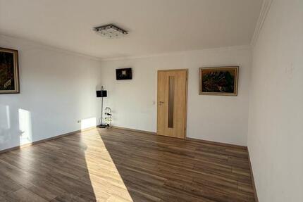 Geräumige 4- Zimmer Wohnung 4 zimmer