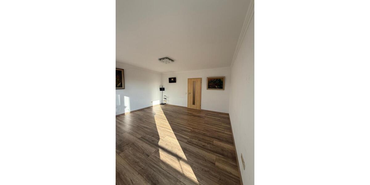 Geräumige 4- Zimmer Wohnung 4 zimmer