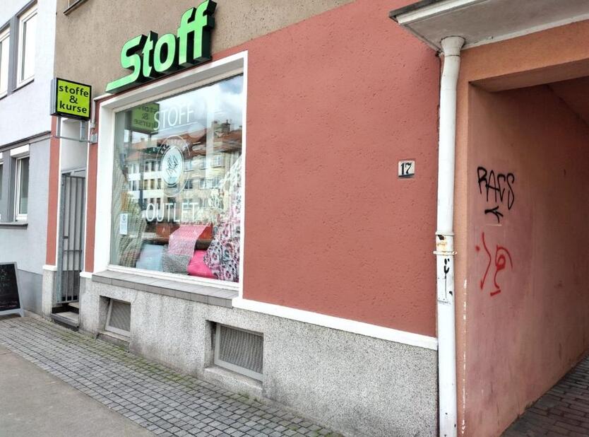 LadenGeschäftBüro Raum zu vermieten