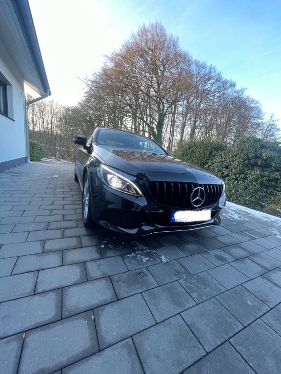 Mercedes-Benz C 200 126.000 km 21.500 € Rödinghausen 32289