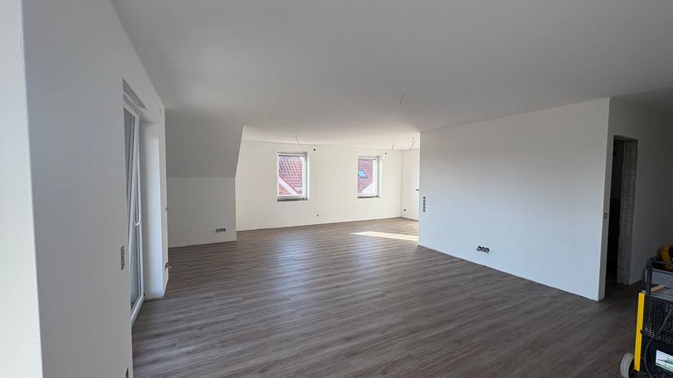 Dachgeschoßwohnung Bramsche - 3 Zimmer, 126 m&sup2;, 1.400&euro; | Angebot:25268891
