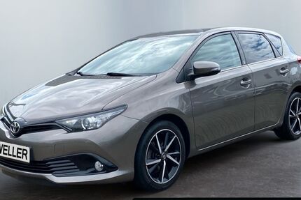 Toyota Auris 69.110 km 14.900 &euro; Osnabrück 49090
