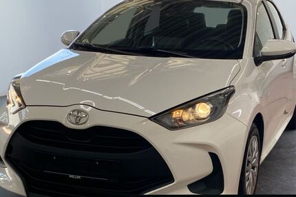 Toyota Yaris 57.356 km 13.885 &euro; Osnabrück 49090