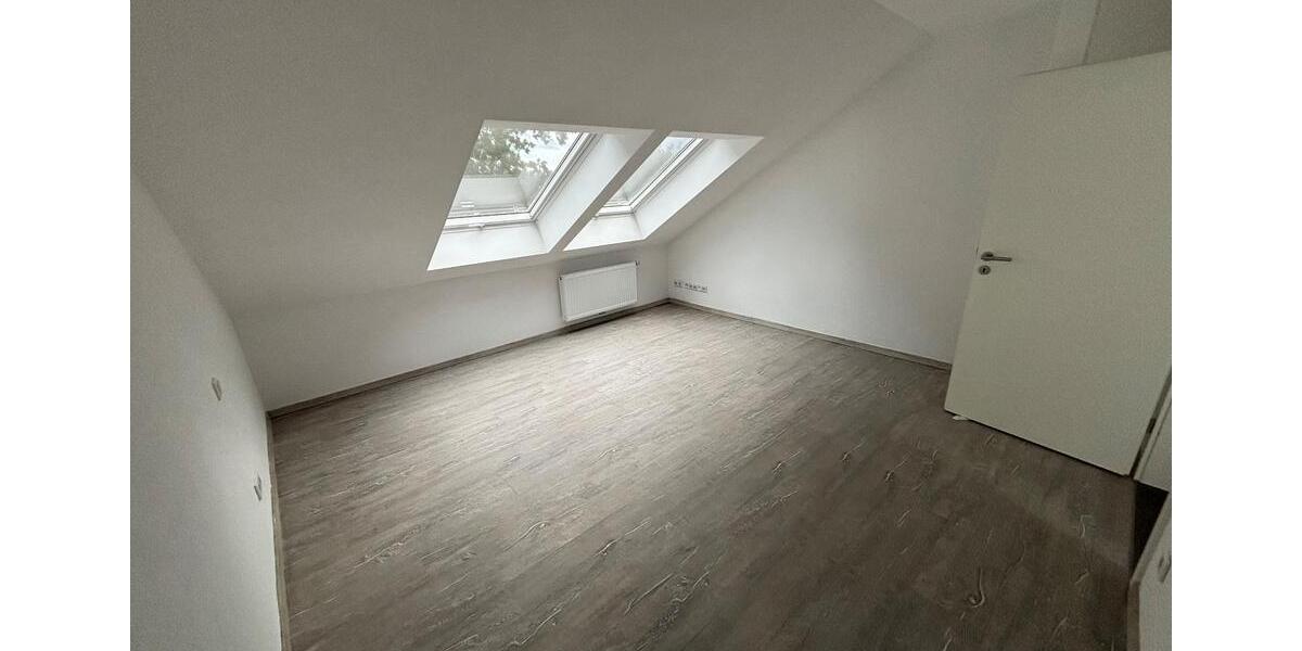 Dachgeschoßwohnung Westerkappeln - 2 Zimmer, 75 m&sup2;, 680&euro; | Angebot:26700890