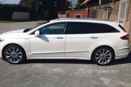 Ford Mondeo 198.000 km 9.900 &euro; Hasbergen 49205