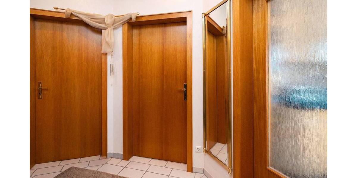 Mehrfamilienhaus, Wohnhaus Osnabrück Gretesch - 7 Zimmer, 190 m&sup2;, 399.000&euro; | Angebot:26630308