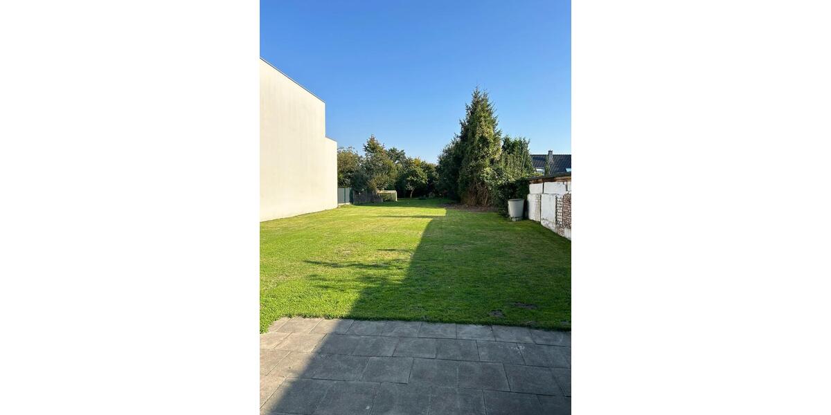 Modernisiertes 4FH + 2 Baugrundstücke in 49080 Osnabrück-Wüste 24 zimmer