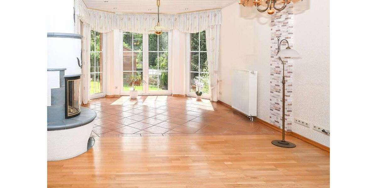 Einfamilienhaus Georgsmarienhütte - 8 Zimmer, 218 m&sup2;, 480.000&euro; | Angebot:27107826