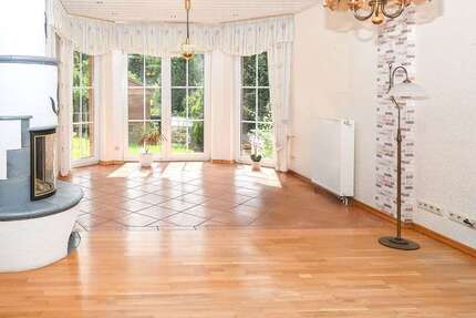 Haus Georgsmarienhütte - 8 Zimmer, 218 m&sup2;, 480.000&euro; | Angebot:27107826