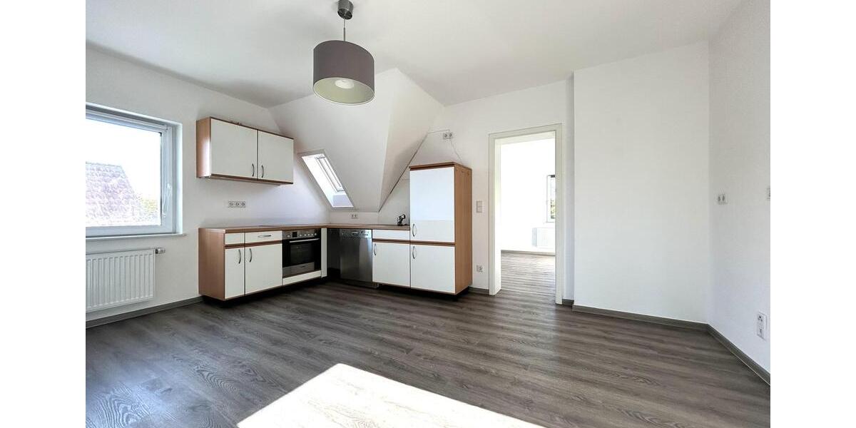 Dachgeschoßwohnung Melle - 4 Zimmer, 86 m&sup2;, 850&euro; | Angebot:26305230
