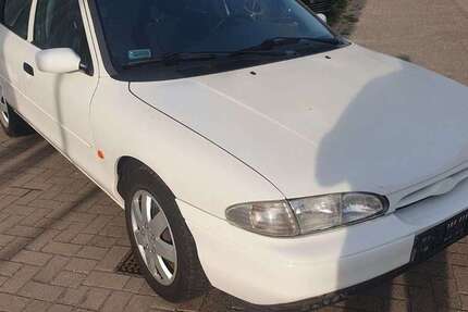 Ford Mondeo 127.000 km 849 € Melle 49324