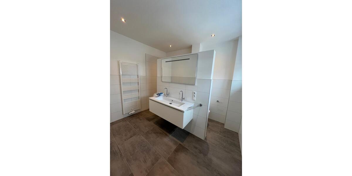 Einfamilienhaus Osnabrück Gretesch - 3 Zimmer, 130 m&sup2;, 1.500&euro; | Angebot:25219094