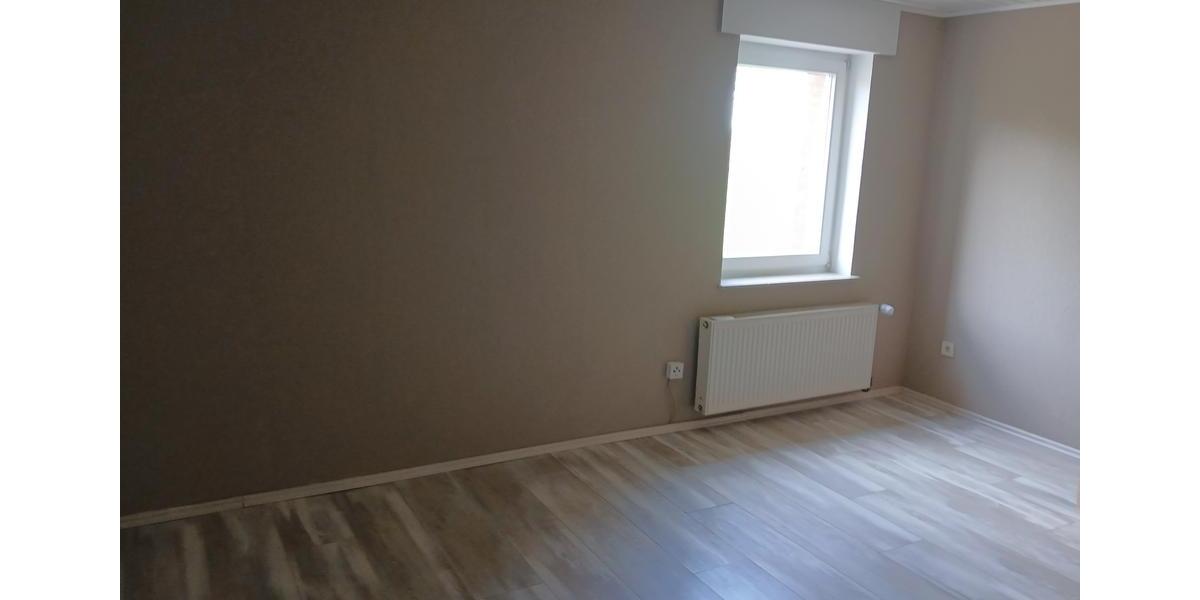 Etagenwohnung Versmold - 5 Zimmer, 123 m&sup2;, 850&euro; | Angebot:26297042