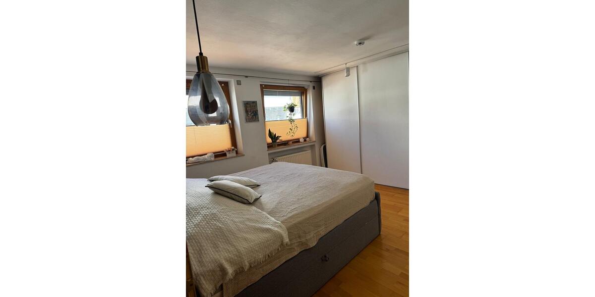 Etagenwohnung Melle - 3 Zimmer, 110 m&sup2;, 1.000&euro; | Angebot:26415877