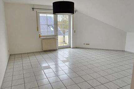 Wohnung Georgsmarienhütte - 3 Zimmer, 100 m&sup2;, 868&euro; | Angebot:25999995