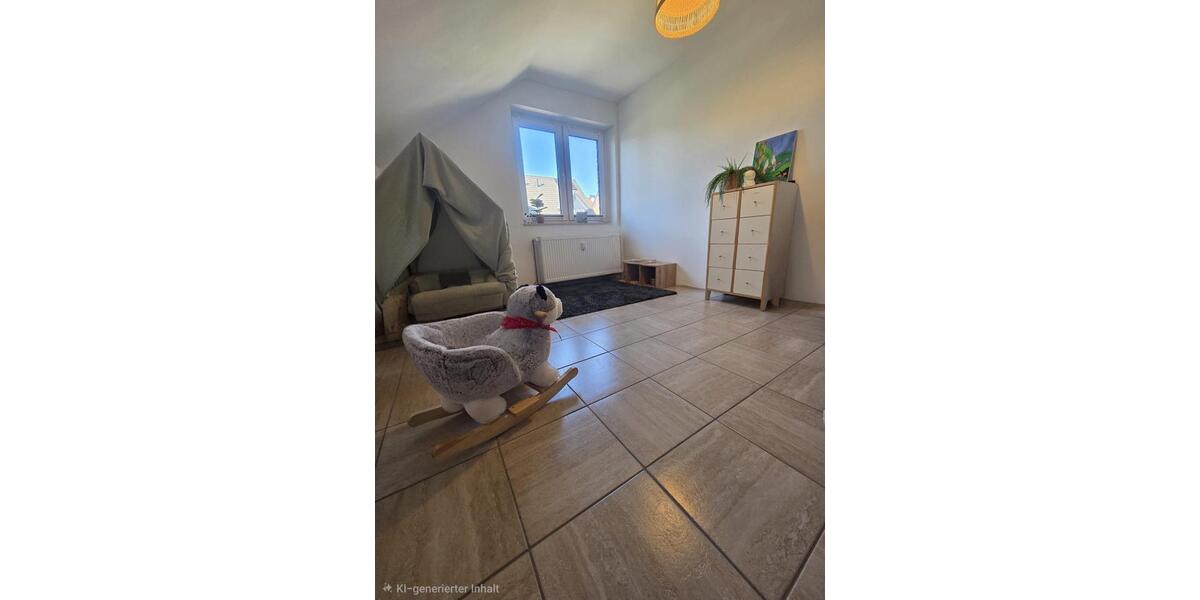 Dachgeschoßwohnung Lotte - 4 Zimmer, 106 m&sup2;, 1.300&euro; | Angebot:26286333