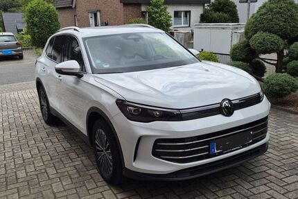 VW Tiguan 23.000 km 33.200 &euro; Georgsmarienhütte 49124