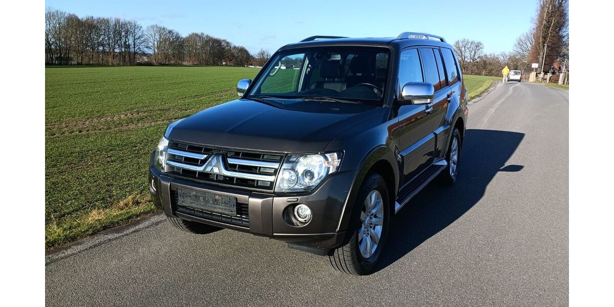 Mitsubishi Pajero 176.191 km 13.900 &euro; Georgsmarienhütte 49124